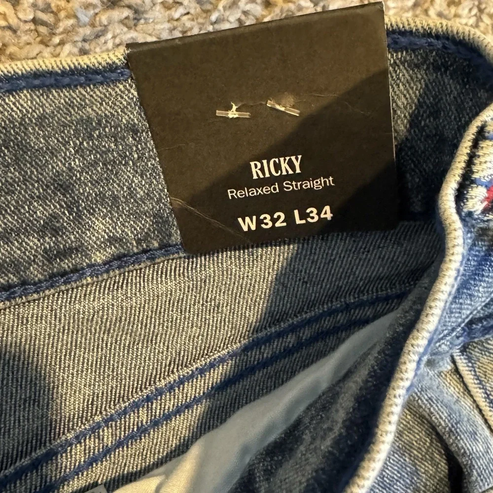 TRUE RELIGION RICKY SN FLAP RELAXED STRAIGHT Peppermint Wash JEANS 32x34